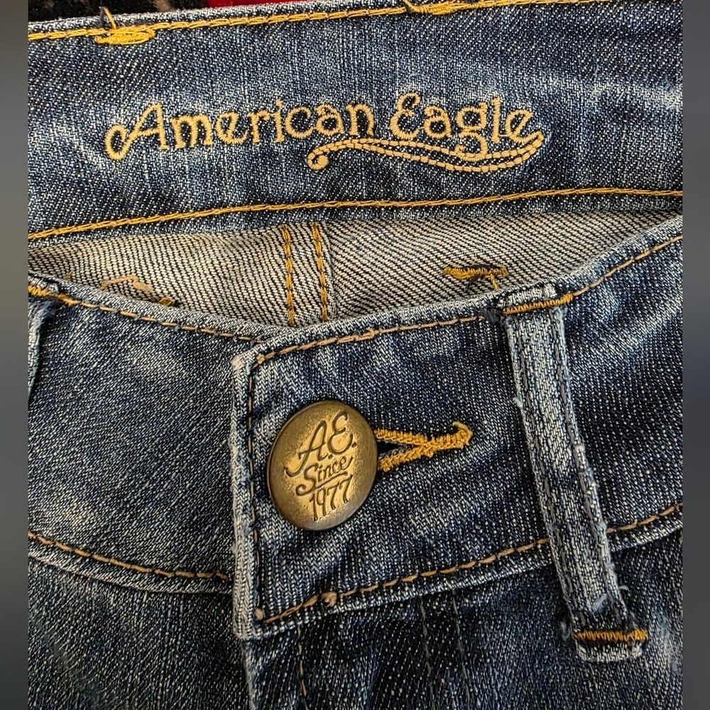 American Eagle Outfitters Light Blue Flare Jeans - Picture 5 of 6